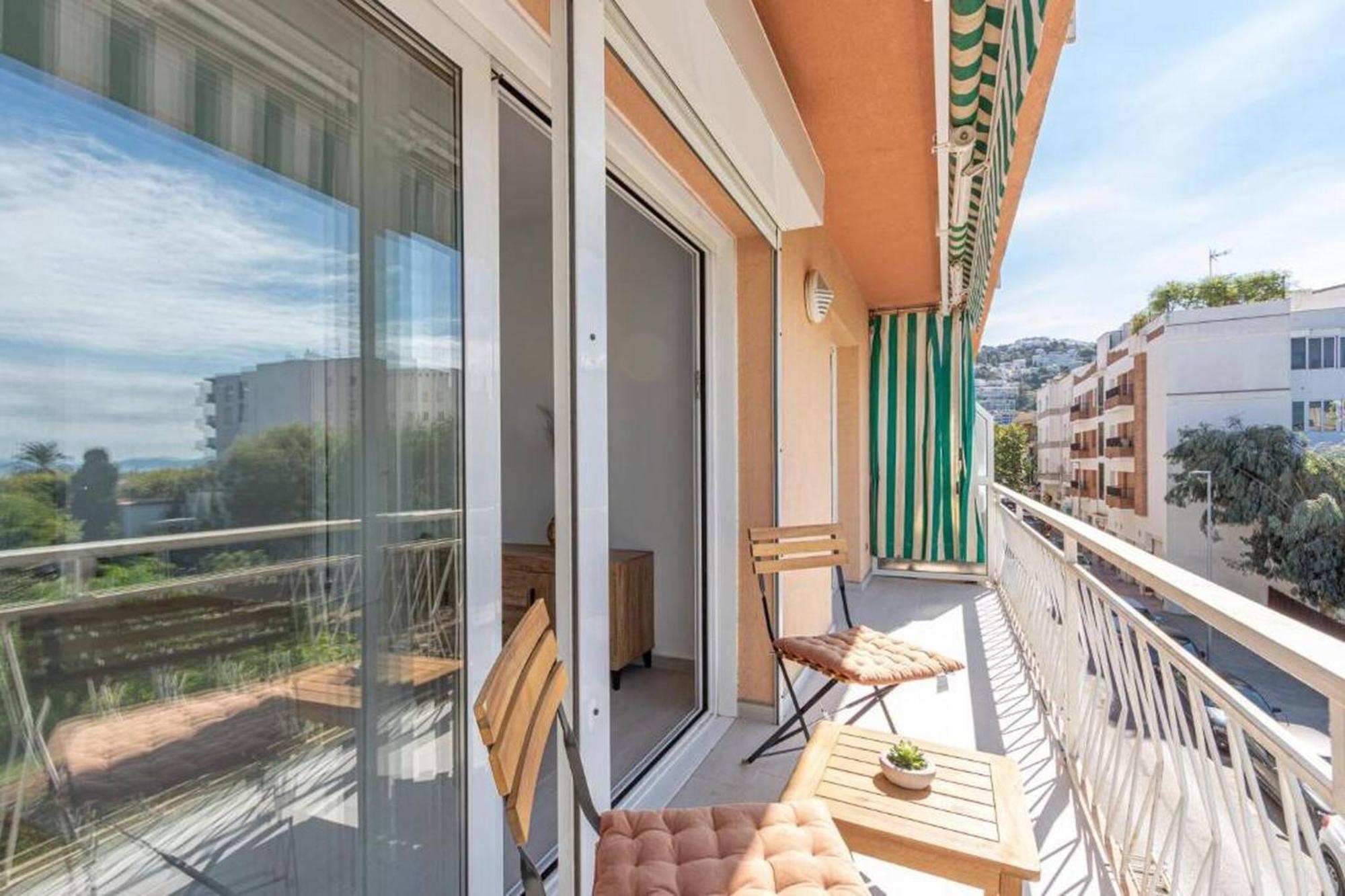 Apartamento Frente Al Mar Roses Luaran gambar